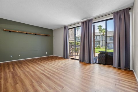 Condo in Altamonte Springs, Florida, 2 bedrooms  № 1765903 - photo 22