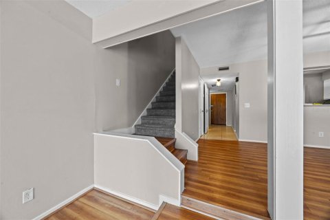 Condo in Altamonte Springs, Florida, 2 bedrooms  № 1765903 - photo 19