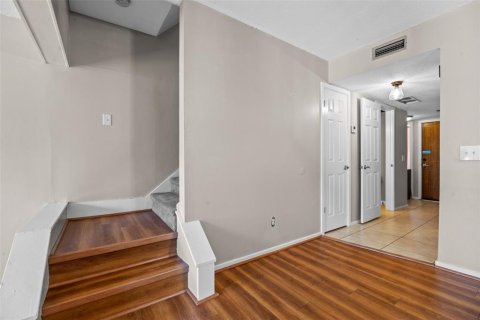 Condo in Altamonte Springs, Florida, 2 bedrooms  № 1765903 - photo 20