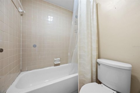 Condo in Altamonte Springs, Florida, 2 bedrooms  № 1765903 - photo 27