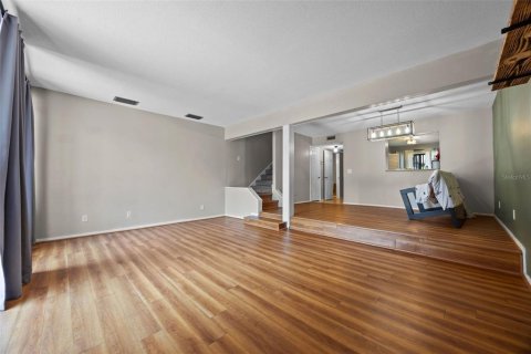 Condo in Altamonte Springs, Florida, 2 bedrooms  № 1765903 - photo 16