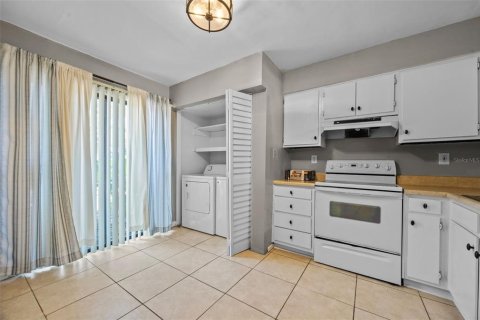 Condo in Altamonte Springs, Florida, 2 bedrooms  № 1765903 - photo 10