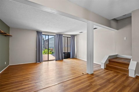 Condo in Altamonte Springs, Florida, 2 bedrooms  № 1765903 - photo 21