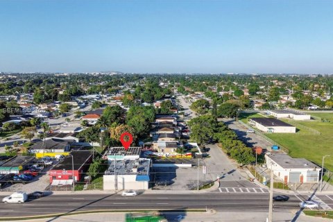 Commercial property in Hialeah, Florida № 1989723 - photo 23