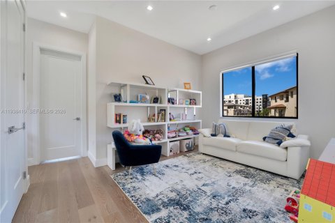 House in Doral, Florida 3 bedrooms, 202.71 sq.m. № 1996414 - photo 14