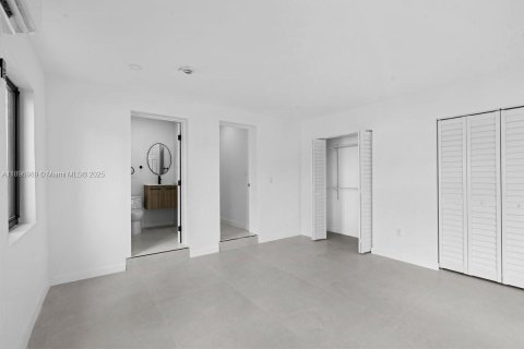 Villa ou maison à vendre à Hialeah, Floride: 3 chambres, 116.69 m2 № 1948704 - photo 26