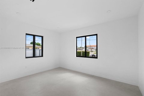 Villa ou maison à vendre à Hialeah, Floride: 3 chambres, 116.69 m2 № 1948704 - photo 30