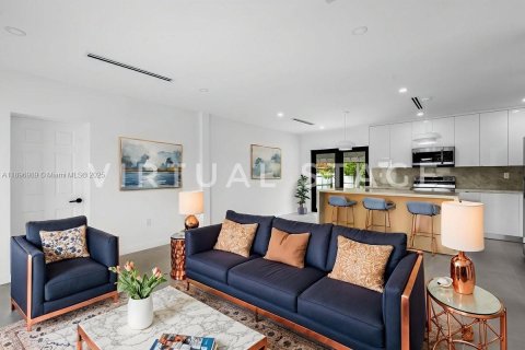 Villa ou maison à vendre à Hialeah, Floride: 3 chambres, 116.69 m2 № 1948704 - photo 13