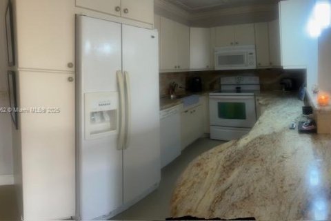 Купить кондоминиум в Бока-Ратон, Флорида 1 спальня, 65.22м2, № 1852424 - фото 12