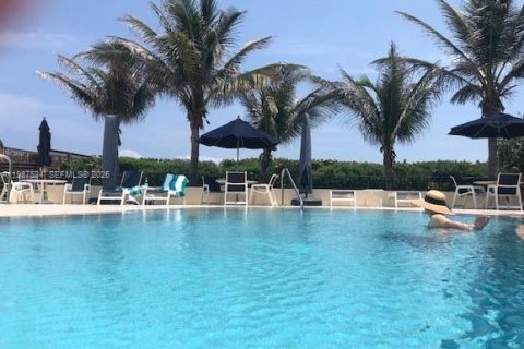 Copropriété à vendre à Tequesta, Floride: 2 chambres, 219.06 m2 № 2048920 - photo 9