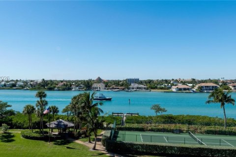 Copropriété à vendre à Tequesta, Floride: 2 chambres, 219.06 m2 № 2048920 - photo 6