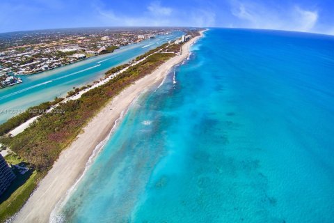 Copropriété à vendre à Tequesta, Floride: 2 chambres, 219.06 m2 № 2048920 - photo 8