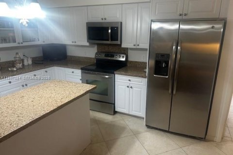 Condo in Tequesta, Florida, 2 bedrooms  № 2048920 - photo 30