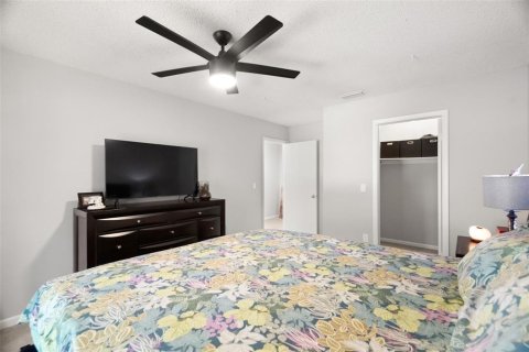 Townhouse in Temple Terrace, Florida 2 bedrooms, 102.56 sq.m. № 2120426 - photo 19