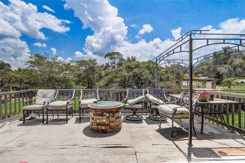 Townhouse in Haines City, Florida 2 bedrooms, 181.72 sq.m. № 2167071 - photo 19