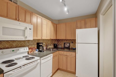 Condominio en venta en Wilton Manors, Florida, 1 dormitorio, 69.68 m2 № 1983249 - foto 9