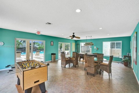 Condominio en venta en Wilton Manors, Florida, 1 dormitorio, 69.68 m2 № 1983249 - foto 23
