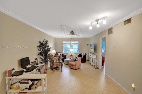 Condominio en venta en Wilton Manors, Florida, 1 dormitorio, 69.68 m2 № 1983249 - foto 8