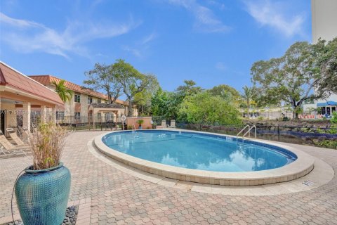 Condominio en venta en Wilton Manors, Florida, 1 dormitorio, 69.68 m2 № 1983249 - foto 22