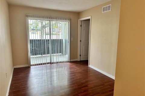 Condominio en alquiler en Altamonte Springs, Florida, 1 dormitorio, 42.92 m2 № 1908106 - foto 3