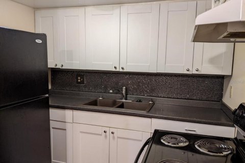Condominio en alquiler en Altamonte Springs, Florida, 1 dormitorio, 42.92 m2 № 1908106 - foto 6
