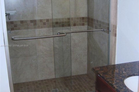 Снять в аренду кондоминиум в Уэстон, Флорида 2 спальни, 120.03м2, № 2031109 - фото 12