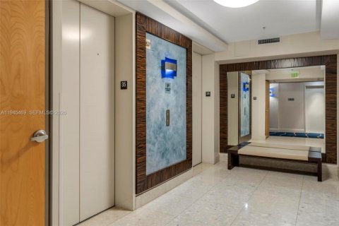 Copropriété à vendre à Miami, Floride: 1 chambre, 72.74 m2 № 2001701 - photo 23