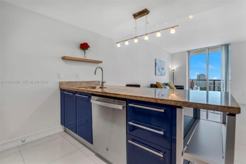 Copropriété à vendre à Miami, Floride: 1 chambre, 72.74 m2 № 2001701 - photo 6