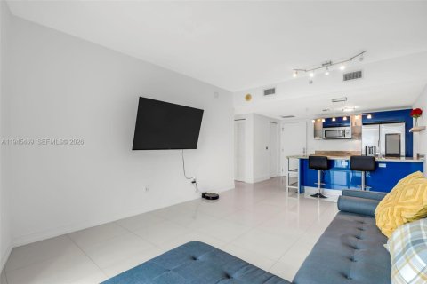 Copropriété à vendre à Miami, Floride: 1 chambre, 72.74 m2 № 2001701 - photo 12