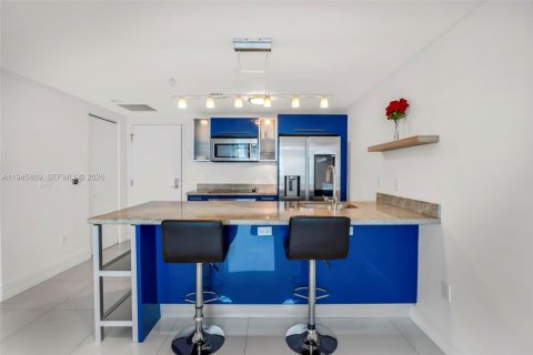 Copropriété à vendre à Miami, Floride: 1 chambre, 72.74 m2 № 2001701 - photo 7