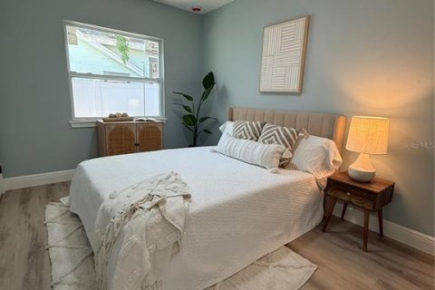 Casa en venta en Clearwater, Florida, 2 dormitorios, 75.99 m2 № 1654291 - foto 8