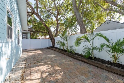 Casa en venta en Clearwater, Florida, 2 dormitorios, 75.99 m2 № 1654291 - foto 25