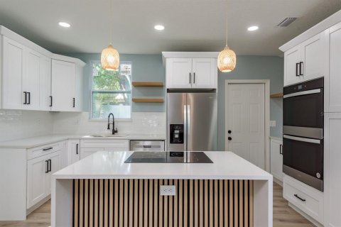Casa en venta en Clearwater, Florida, 2 dormitorios, 75.99 m2 № 1654291 - foto 13