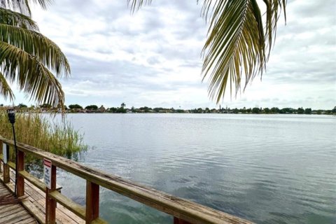 Дом в Форт-Лодердейл, Флорида 3 спальни № 2005759