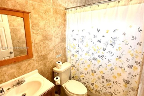 Снять в аренду виллу или дом в Форт-Лодердейл, Флорида 3 спальни, № 2005759 - фото 21