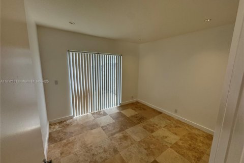 Apartamento en alquiler en Fort Lauderdale, Florida, 2 dormitorios, 74.32 m2 № 1775906 - foto 10