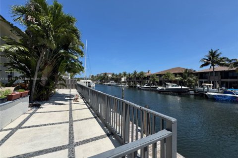 Apartamento en alquiler en Fort Lauderdale, Florida, 2 dormitorios, 74.32 m2 № 1775906 - foto 4