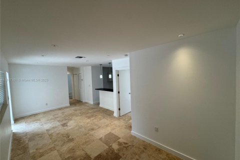 Apartamento en alquiler en Fort Lauderdale, Florida, 2 dormitorios, 74.32 m2 № 1775906 - foto 8