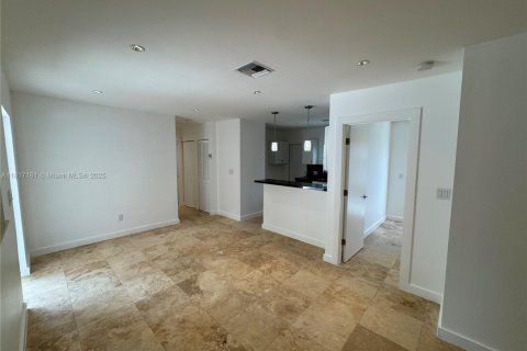 Apartamento en alquiler en Fort Lauderdale, Florida, 2 dormitorios, 74.32 m2 № 1775906 - foto 9