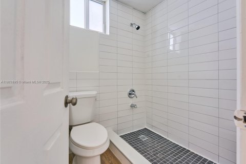 Apartment in Miami, Florida 2 bedrooms, 62.43 sq.m. № 1953879 - photo 3