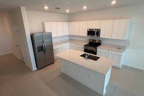 Touwnhouse à louer à Davenport, Floride: 3 chambres, 166.02 m2 № 2102088 - photo 5