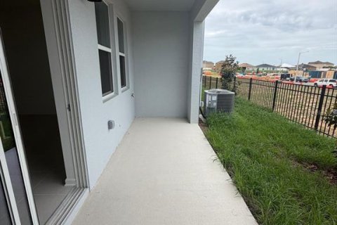 Touwnhouse à louer à Davenport, Floride: 3 chambres, 166.02 m2 № 2102088 - photo 21