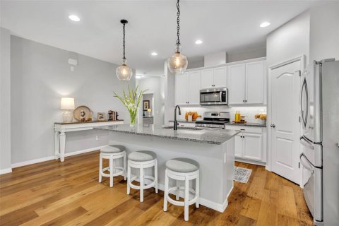 House in Winter Garden, Florida 3 bedrooms, 183.85 sq.m. № 1899125 - photo 14