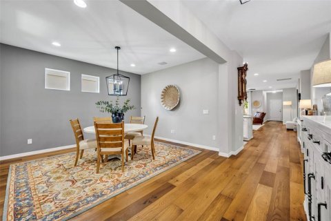 House in Winter Garden, Florida 3 bedrooms, 183.85 sq.m. № 1899125 - photo 8