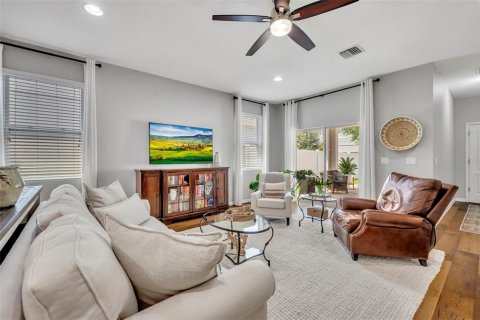 House in Winter Garden, Florida 3 bedrooms, 183.85 sq.m. № 1899125 - photo 21