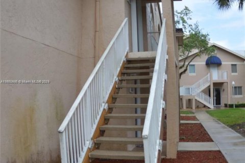 Copropriété à louer à Miami, Floride: 2 chambres, 82.78 m2 № 1929277 - photo 5