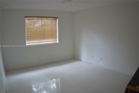Copropriété à louer à Miami, Floride: 2 chambres, 82.78 m2 № 1929277 - photo 21