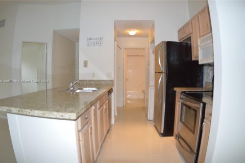 Copropriété à louer à Miami, Floride: 2 chambres, 82.78 m2 № 1929277 - photo 14