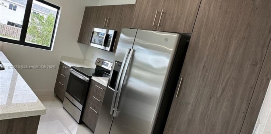 Villa ou maison à Florida City, Floride 5 chambres, 176.7 m2 № 1921395