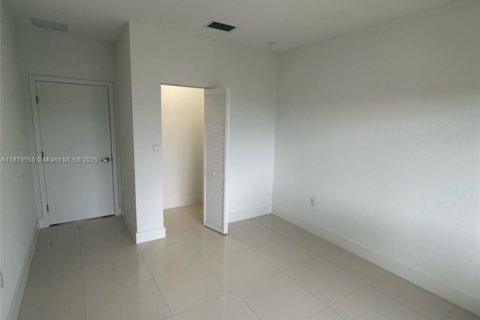 Villa ou maison à louer à Florida City, Floride: 5 chambres, 176.7 m2 № 1921395 - photo 24